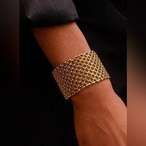 Gold colored stretchy Cuff Bracelet